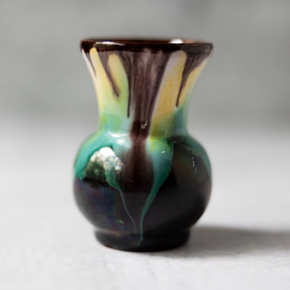 Miniature vintage pottery mini vase drip glaze green yellow brown Mexico? 3" - Picture 6 of 7